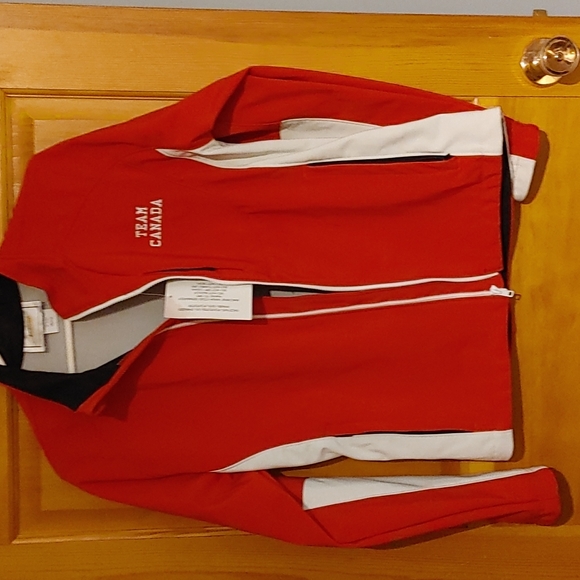 Team Canada Soft Shell All Season Varsity Jacket. Size Medium - Picture 12 of 12